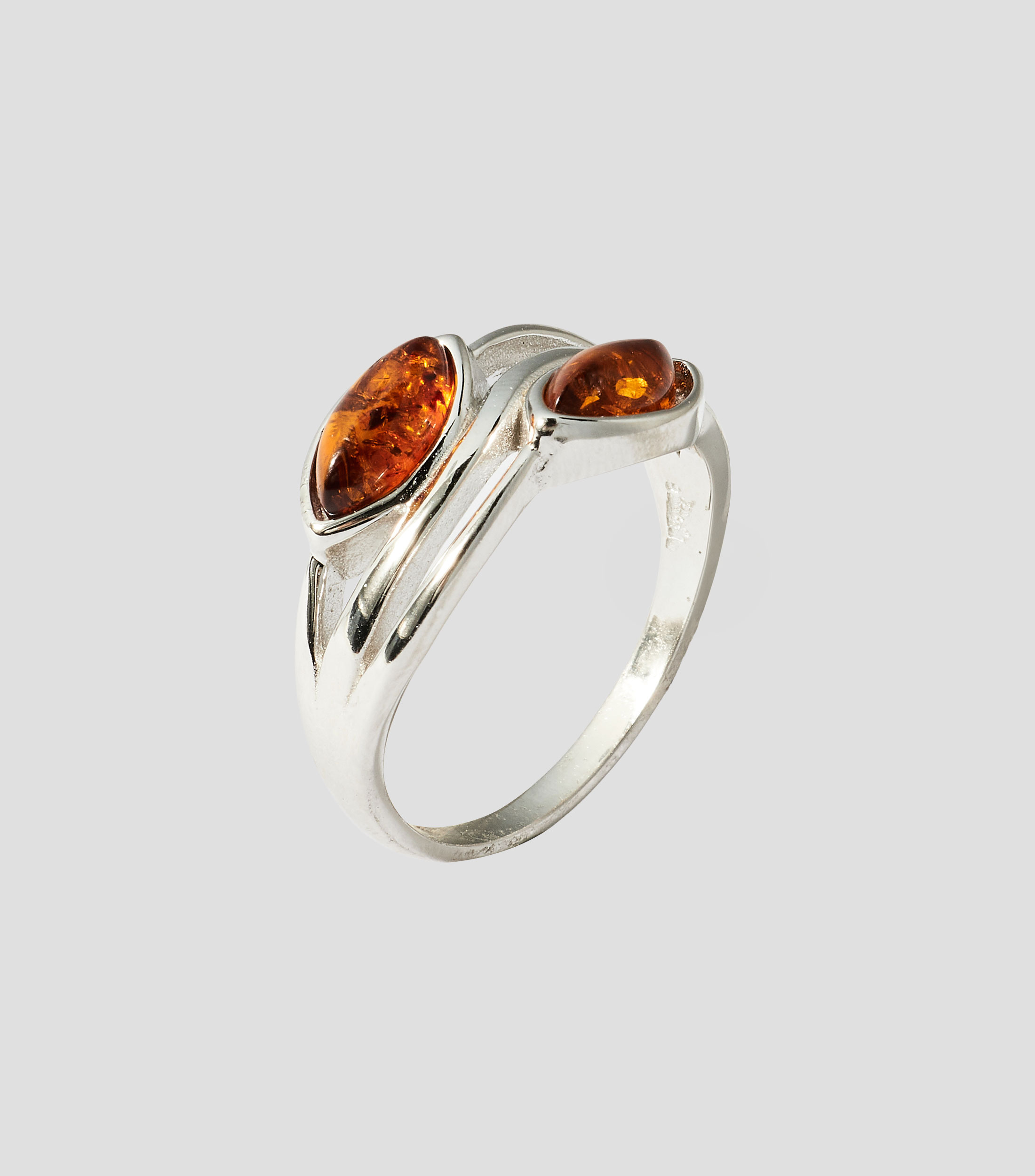 Anillo en Plata .925 con ámbar báltico Mujer